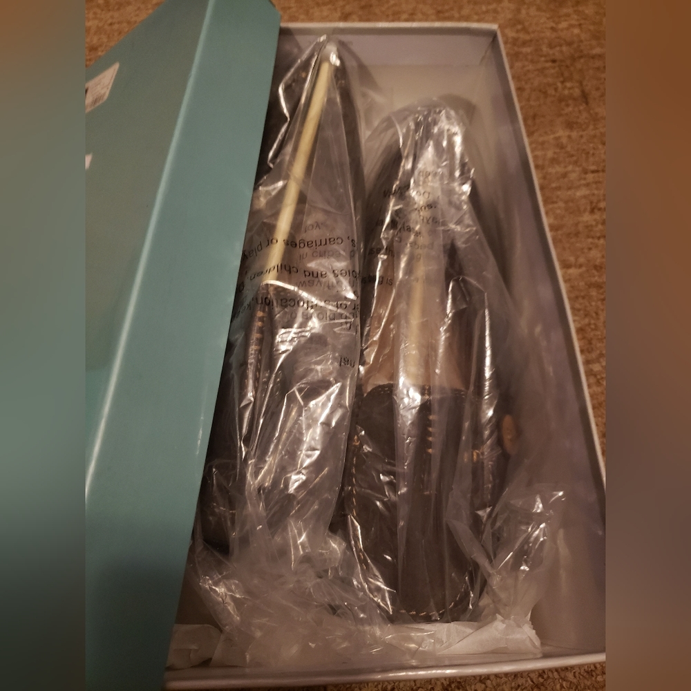 New Array Shoes - image 6